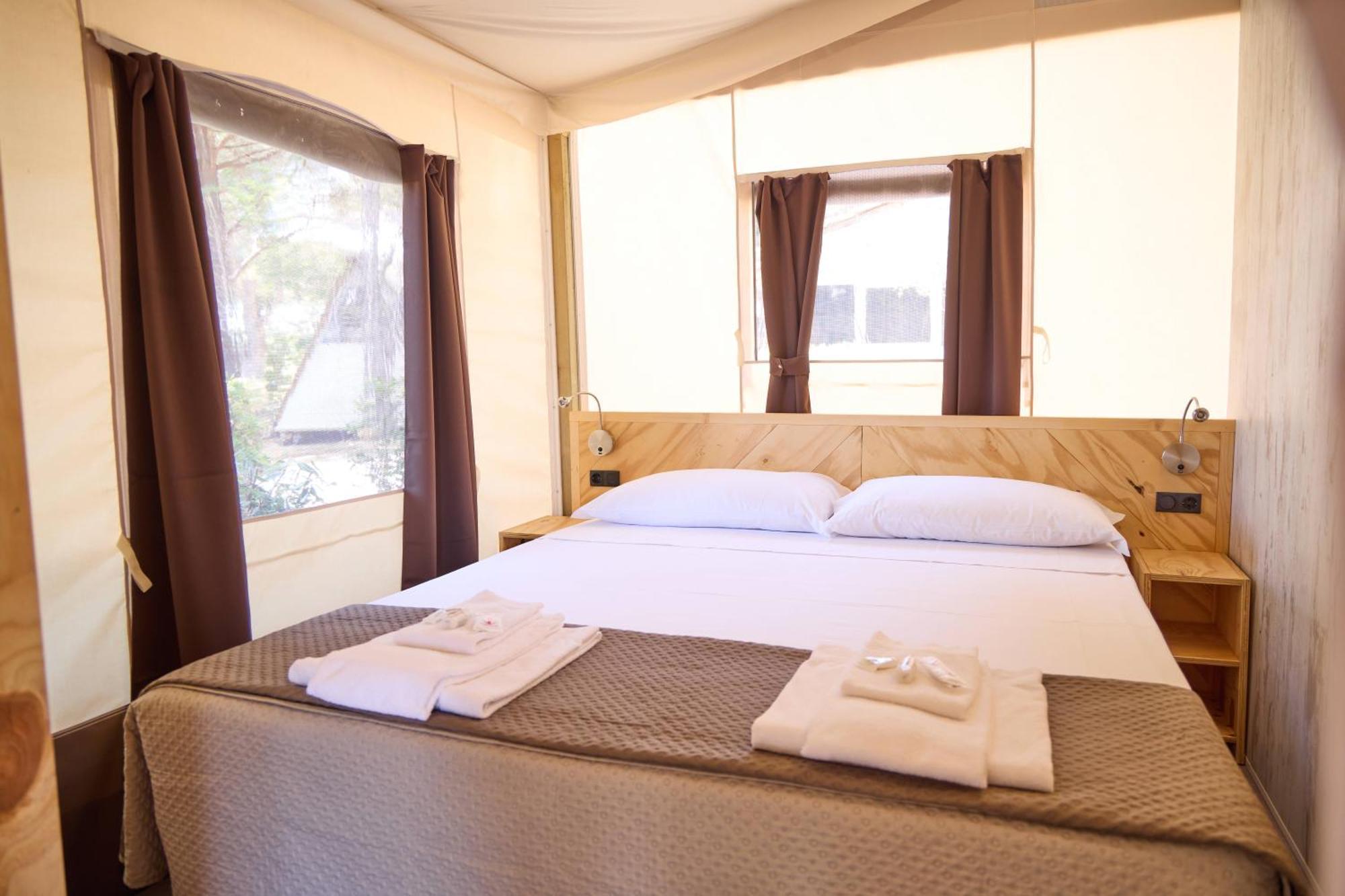 Costa D'Argento - Camping Village Club กาปัลบีโอ ภายนอก รูปภาพ